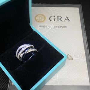 132 Tablet VVS1 Moissanite Ring